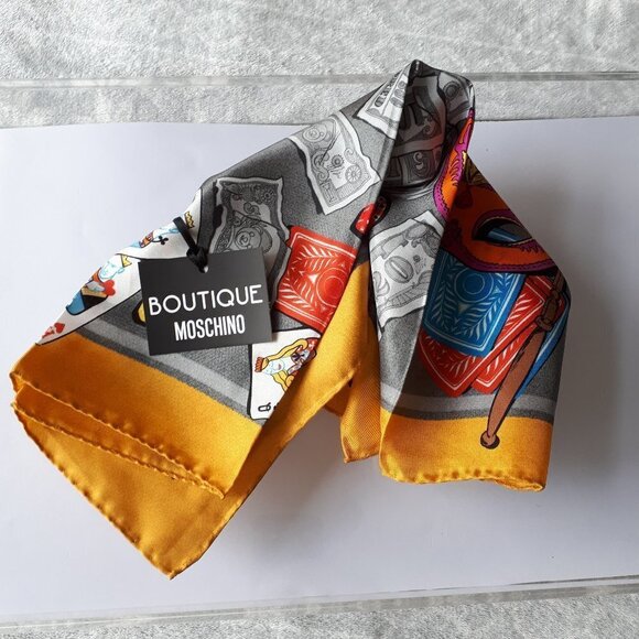 NWT Boutique Moschino yellow poker masquerade silk scarf - Picture 2 of 4